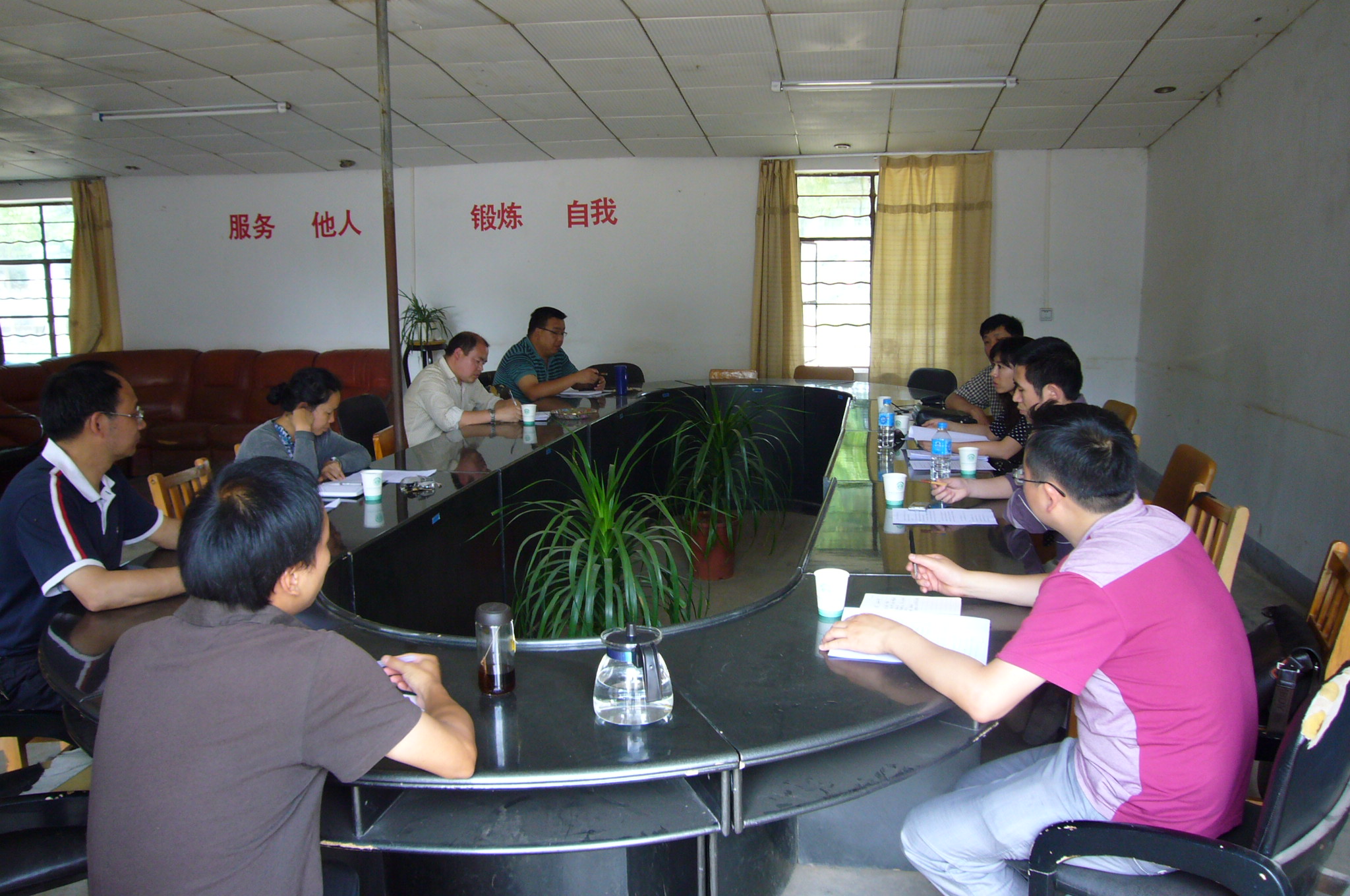 专项治理工作领导小组在园艺与园林工程系进行专项检查